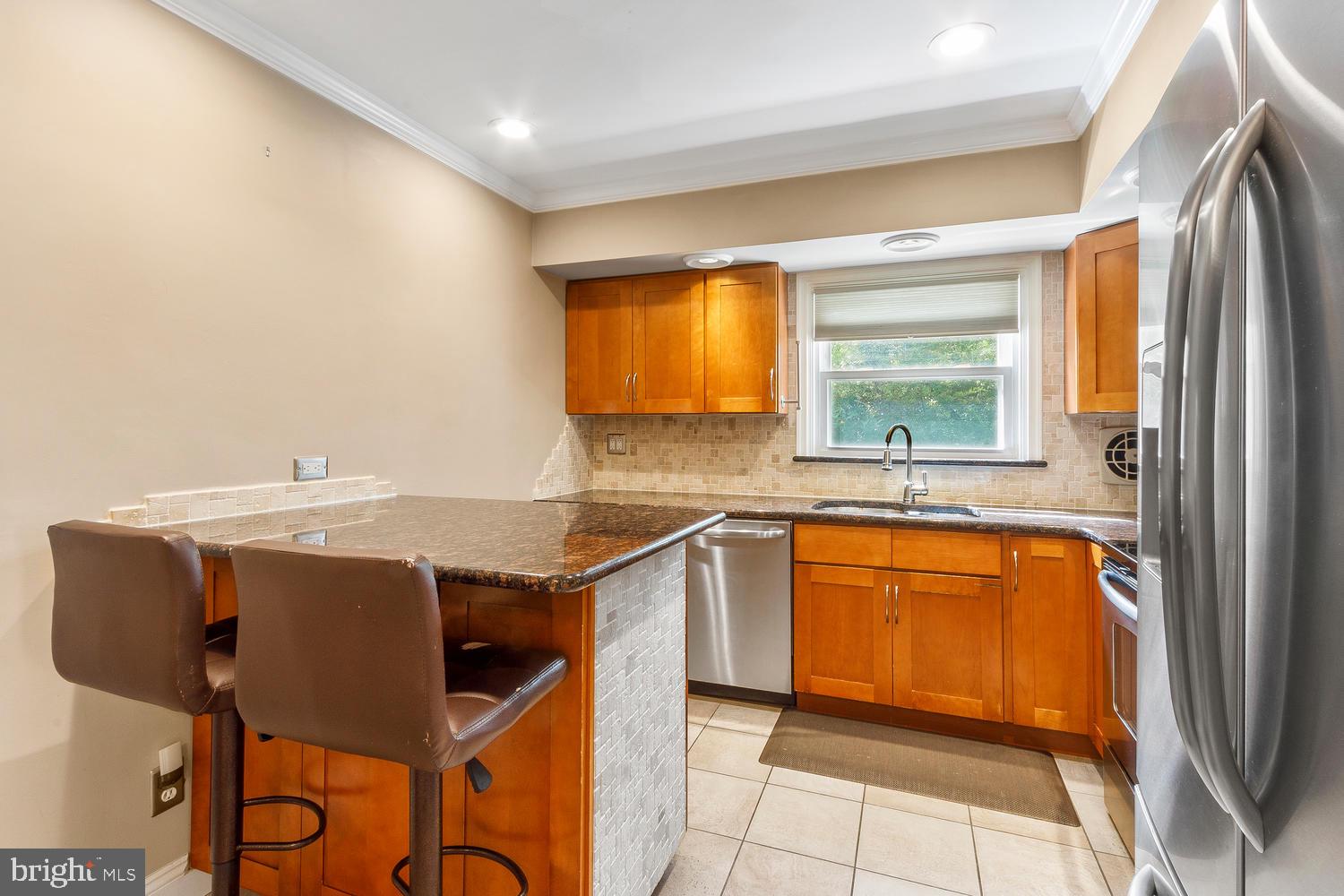 1146 Medway Road Philadelphia, PA 19115 - Photo 8 of 28
