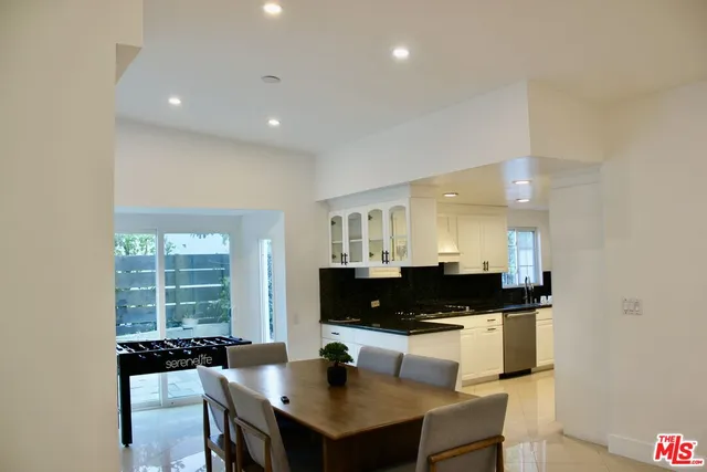 $9,500 | 1265 Bienveneda Avenue, Pacific Palisades, CA 90272