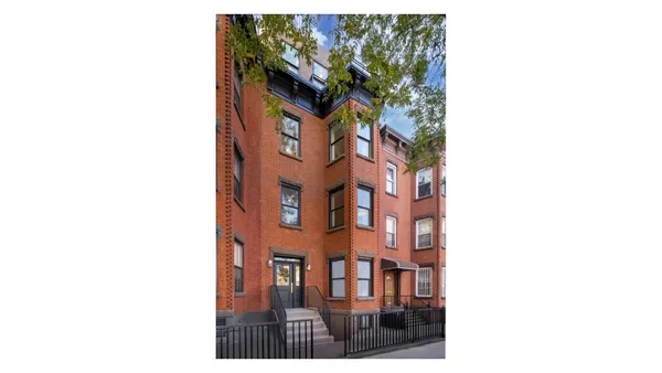 $1,850,000 | 300 5th Street, Unit 3 | Park Slope