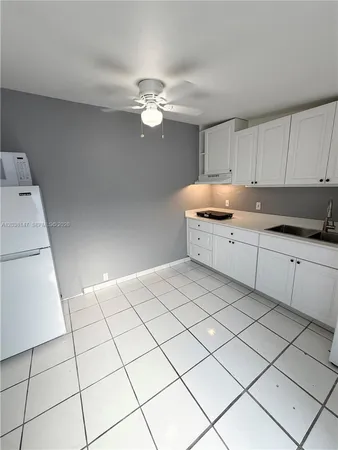 $1,300 | West Park, West Park, FL 33023