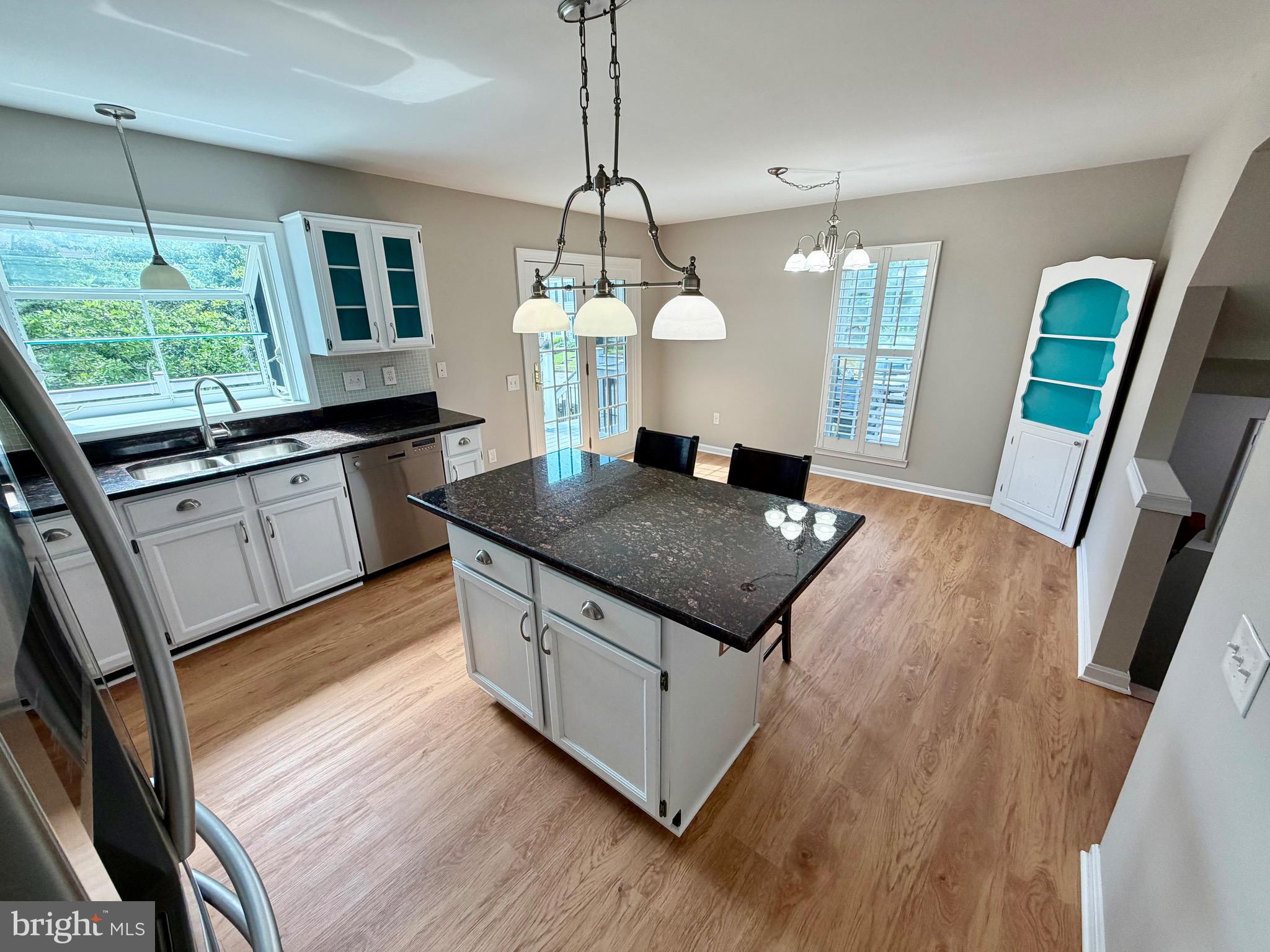 4409 Cole Farm Road Baltimore, MD 21236 - Photo 8 of 51 KITCHEN