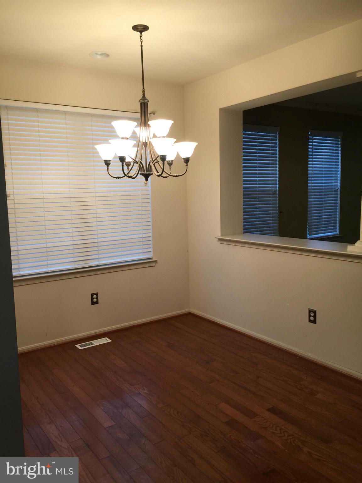 205 Commodore Drive Baltimore, MD 21221 - Photo 4 of 15 Interior (General)