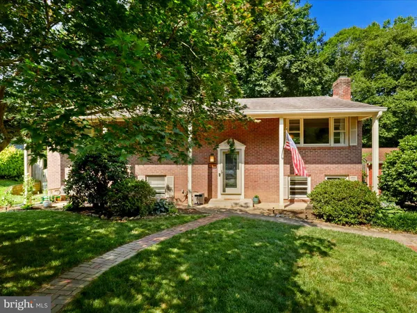 $4,500 | 6206 Erman Court, Burke, VA 22015