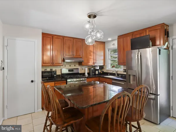 $4,500 | 6206 Erman Court, Burke, VA 22015