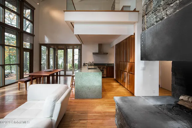 $1,816,500 | 8 Riley Farm Lane, Saratoga Springs, NY 12866