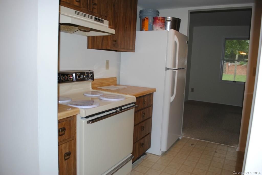 8262 Knights Bridge Road Charlotte, NC 28210 - Photo 4 of 7 Gallery Image 4
