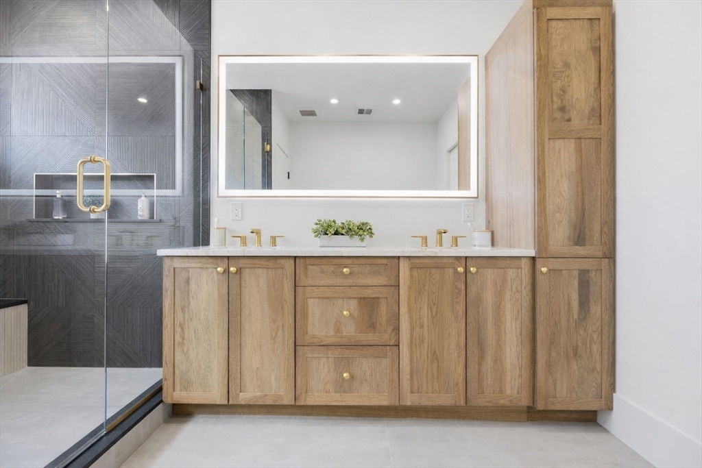 158 Langley Road, Unit 158 Newton, MA 02459 - Photo 18 of 31