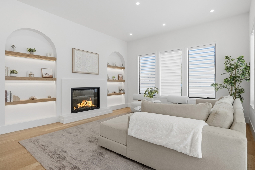 158 Langley Road, Unit 158 Newton, MA 02459 - Photo 5 of 31