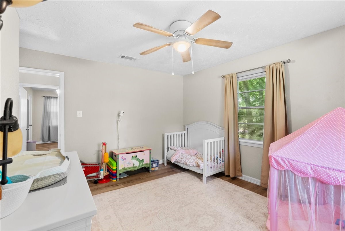 2402 Hodges Street Baytown, TX 77521 - Photo 19 of 37