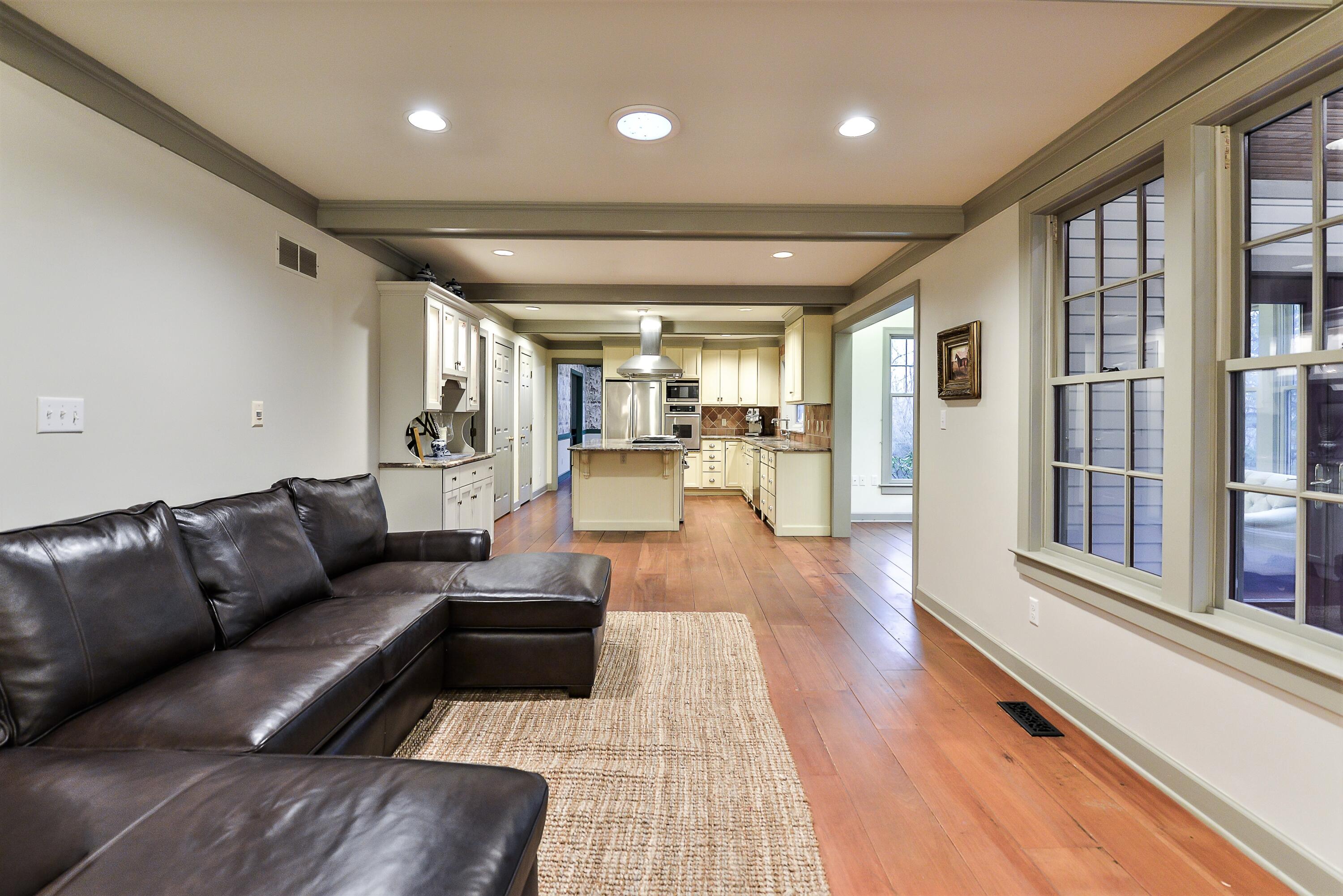 2343 Peters Road Ann Arbor, MI 48103 - Photo 15 of 39 DSC_9667