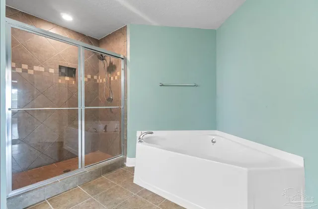 $495,000 | 5587 Mill Race Circle, Pace, FL 32571