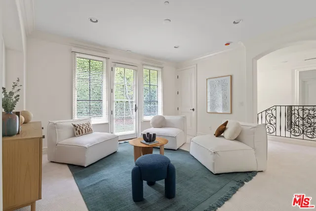 $14,850 | 3697 Benedict Canyon Lane, Sherman Oaks, CA 91423