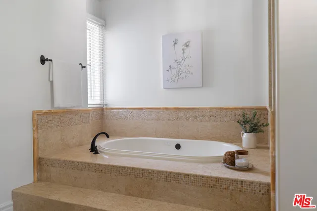 $14,850 | 3697 Benedict Canyon Lane, Sherman Oaks, CA 91423