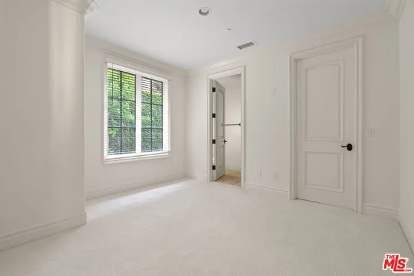 $13,000 | 3697 Benedict Canyon Lane, Sherman Oaks, CA 91423