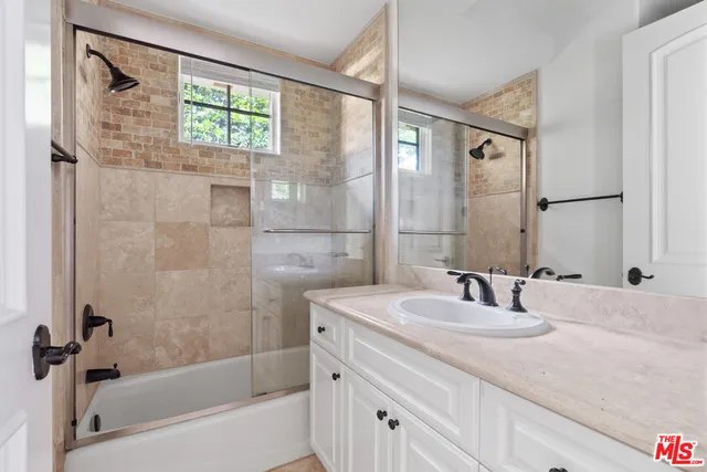 $14,850 | 3697 Benedict Canyon Lane, Sherman Oaks, CA 91423