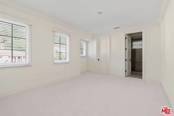 $13,000 | 3697 Benedict Canyon Lane, Sherman Oaks, CA 91423