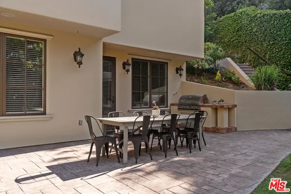 $13,000 | 3697 Benedict Canyon Lane, Sherman Oaks, CA 91423