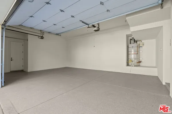 $13,000 | 3697 Benedict Canyon Lane, Sherman Oaks, CA 91423