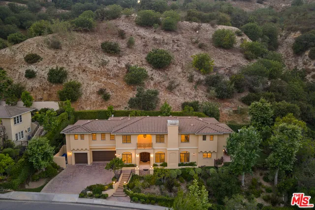 $14,850 | 3697 Benedict Canyon Lane, Sherman Oaks, CA 91423