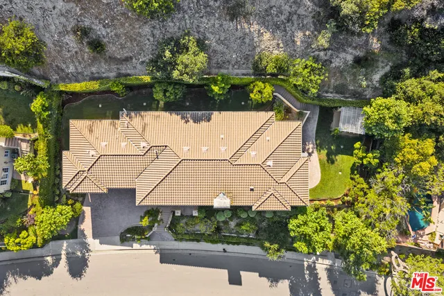 $14,850 | 3697 Benedict Canyon Lane, Sherman Oaks, CA 91423