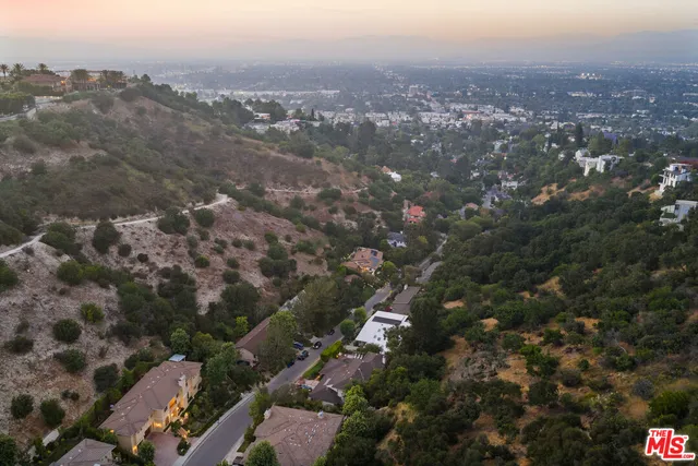 $14,850 | 3697 Benedict Canyon Lane, Sherman Oaks, CA 91423