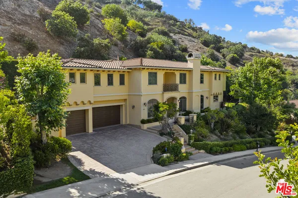 $13,000 | 3697 Benedict Canyon Lane, Sherman Oaks, CA 91423