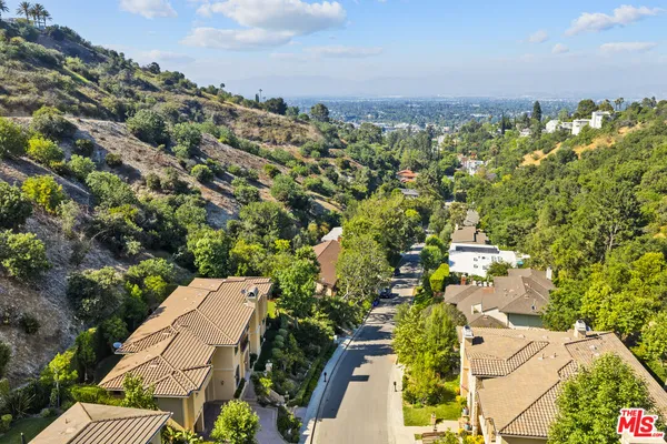 $13,000 | 3697 Benedict Canyon Lane, Sherman Oaks, CA 91423