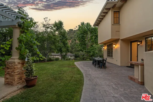 $14,850 | 3697 Benedict Canyon Lane, Sherman Oaks, CA 91423