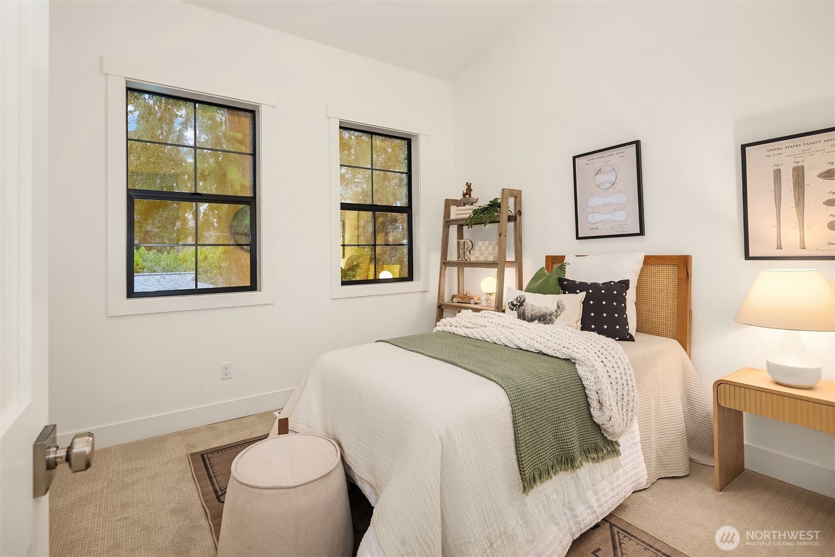 809 166th Avenue Northeast Bellevue, WA 98008 - Photo 19 of 27