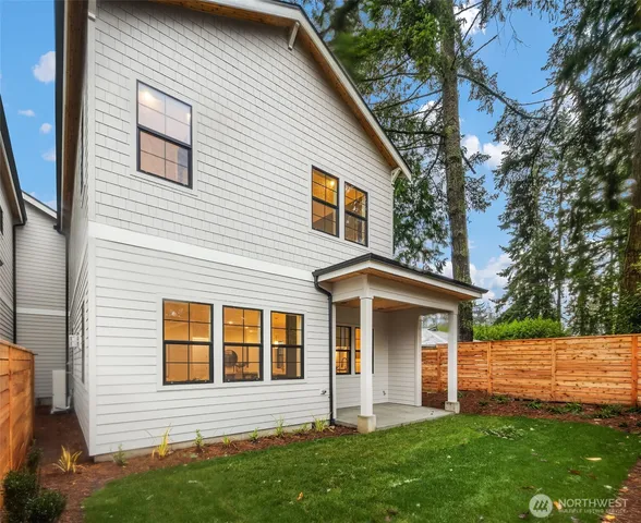 $1,975,950 | 809 166th Avenue Northeast, Bellevue, WA 98008