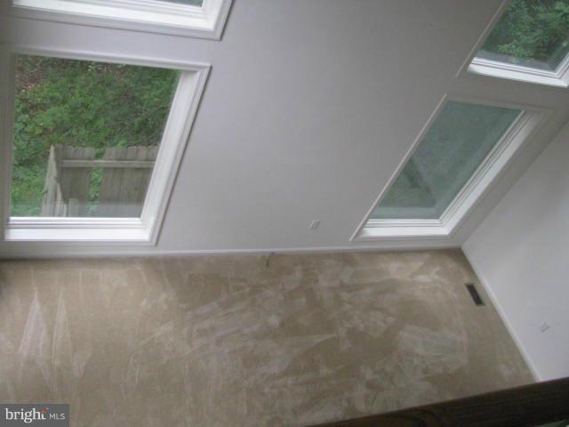 17981 Possum Point Road Dumfries, VA 22026 - Photo 18 of 27 a view of a small space