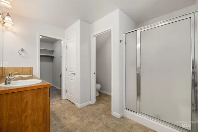 $549,900 | 5282 North Schumann Avenue, Meridian, ID 83646