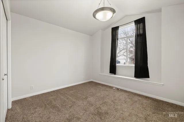 $549,900 | 5282 North Schumann Avenue, Meridian, ID 83646