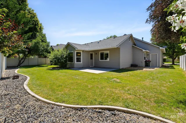 $549,900 | 5282 North Schumann Avenue, Meridian, ID 83646