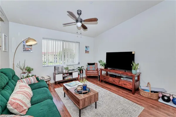 $1,750 | 8294 Key Royal Circle, Unit 1633, Naples, FL 34119