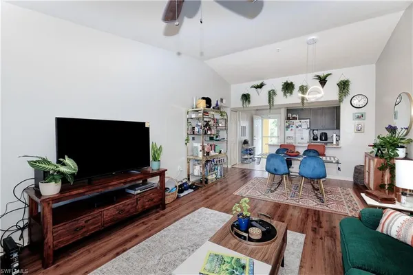 $1,750 | 8294 Key Royal Circle, Unit 1633, Naples, FL 34119