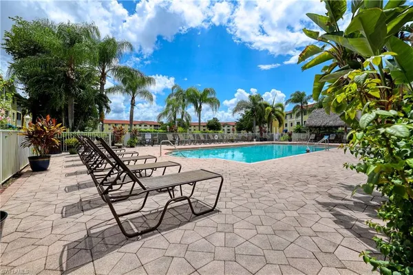 $1,750 | 8294 Key Royal Circle, Unit 1633, Naples, FL 34119