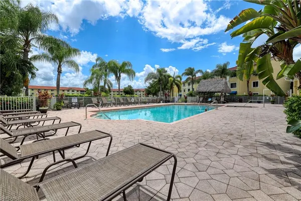 $1,750 | 8294 Key Royal Circle, Unit 1633, Naples, FL 34119
