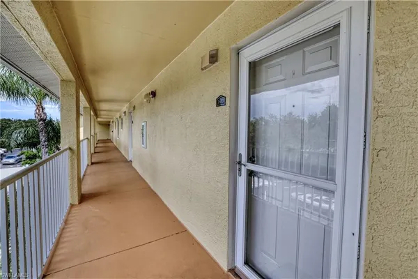 $1,750 | 8294 Key Royal Circle, Unit 1633, Naples, FL 34119