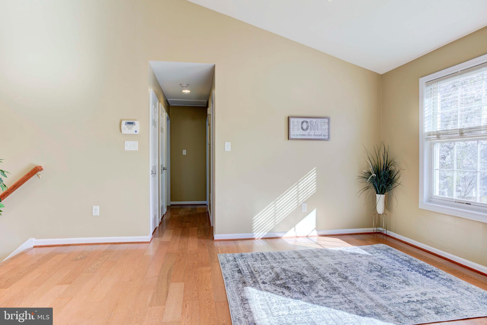 14328 Rabson Court Woodbridge, VA 22193 - Photo 11 of 38 Gallery Image 11