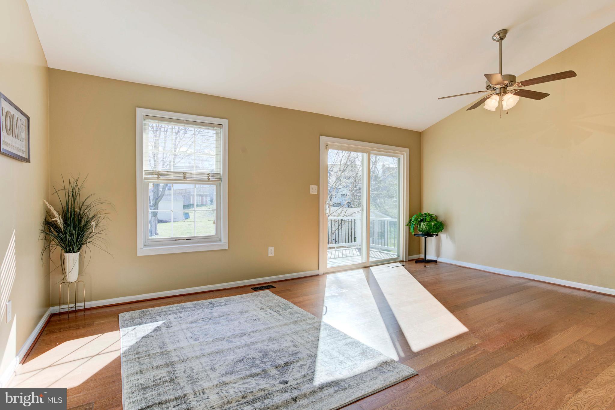 14328 Rabson Court Woodbridge, VA 22193 - Photo 8 of 38 Gallery Image 8