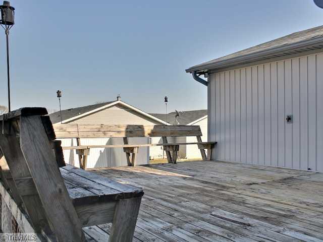 133 Applegate Road Kernersville, NC 27284 - Photo 11 of 16 Patio/Deck.