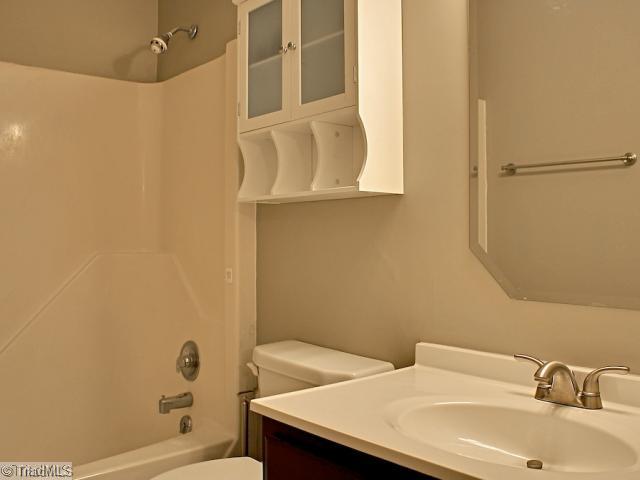 133 Applegate Road Kernersville, NC 27284 - Photo 15 of 16 Other. Hall Bathroom
