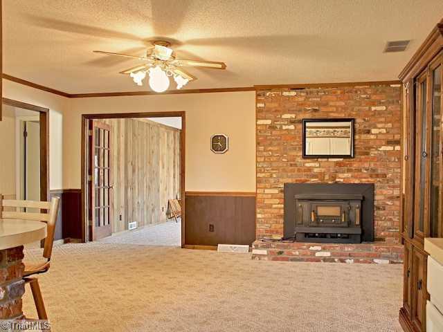 133 Applegate Road Kernersville, NC 27284 - Photo 8 of 16 Dining Room.
