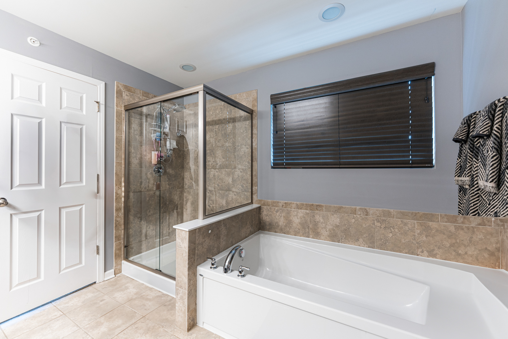 148 Stephens Matteson, IL 60443 - Photo 17 of 33 Gallery Image 17