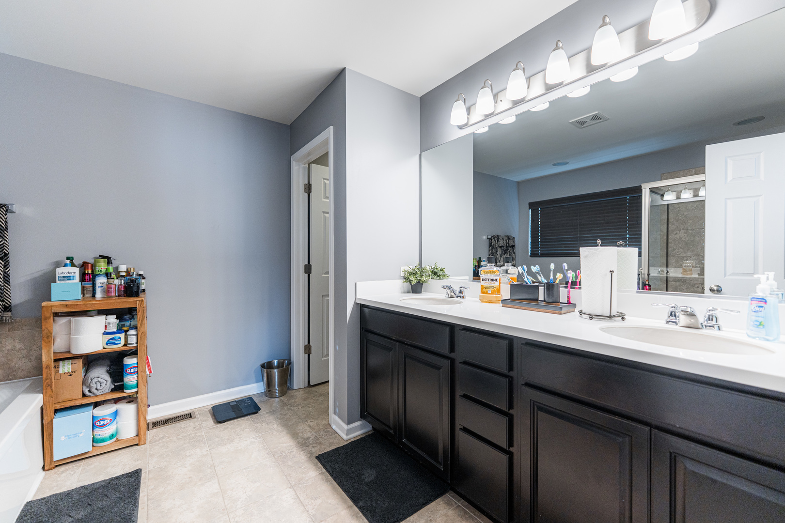 148 Stephens Matteson, IL 60443 - Photo 18 of 33 Gallery Image 18