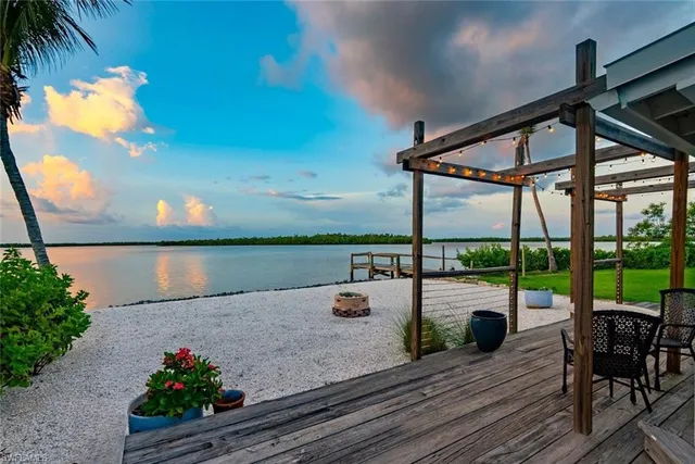 $1,695,000 | 107 Bayshore Way, Goodland, FL 34140