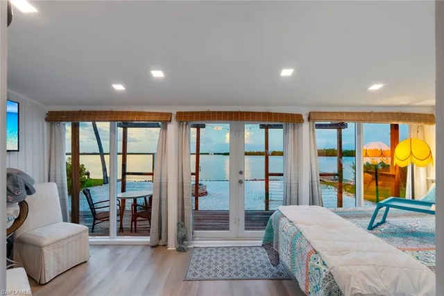 $1,695,000 | 107 Bayshore Way, Goodland, FL 34140