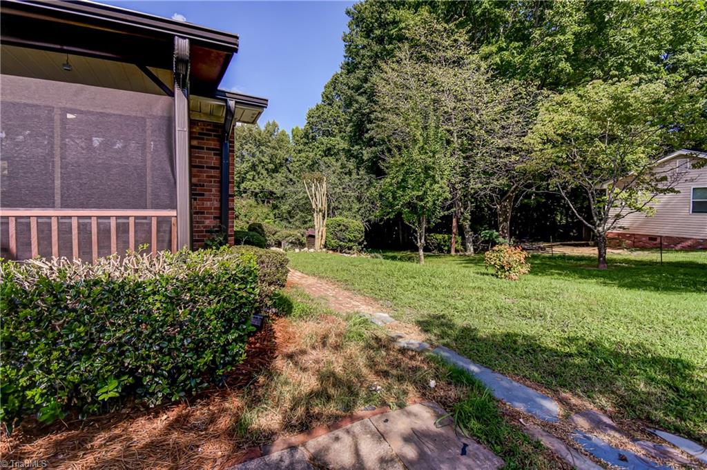373 Bobcat Road Summerfield, NC 27358 - Photo 4 of 47