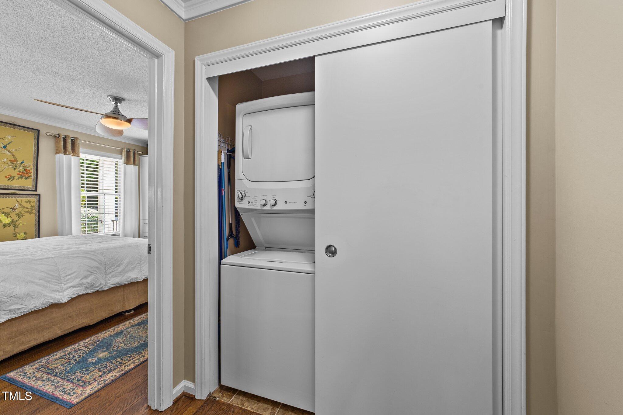 1033 Mills Street Raleigh, NC 27608 - Photo 26 of 36 32-web-or-mls-VB4A3645